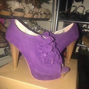 Ankle purple booties